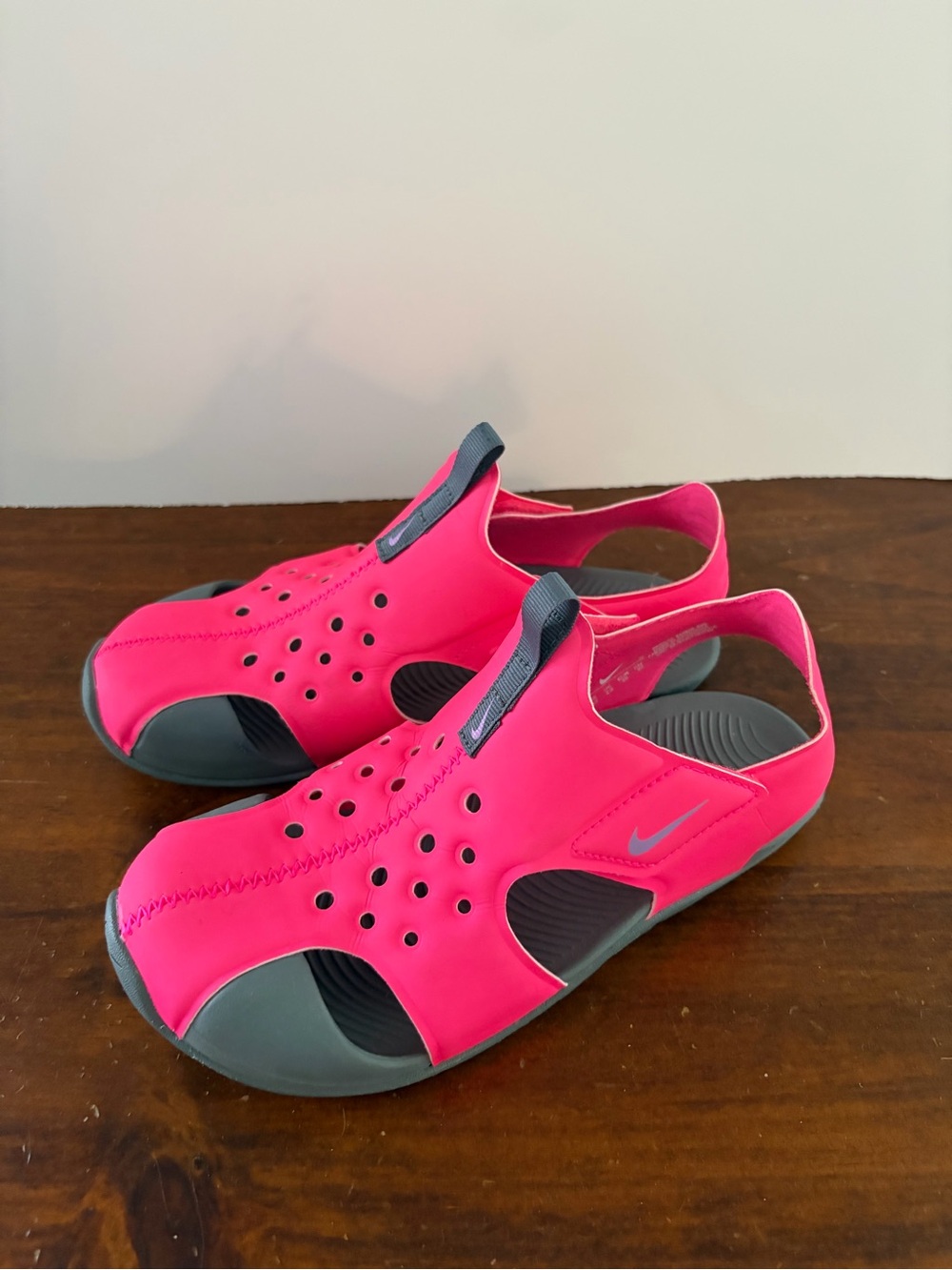 Nike Sunray Protect Sandals Size 3Y Little Girl Sandals Neon Pink Water Shoes